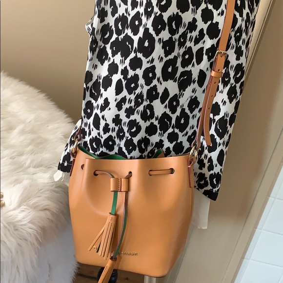 Dooney bucket purse with matching wallet - Picture 4 of 5